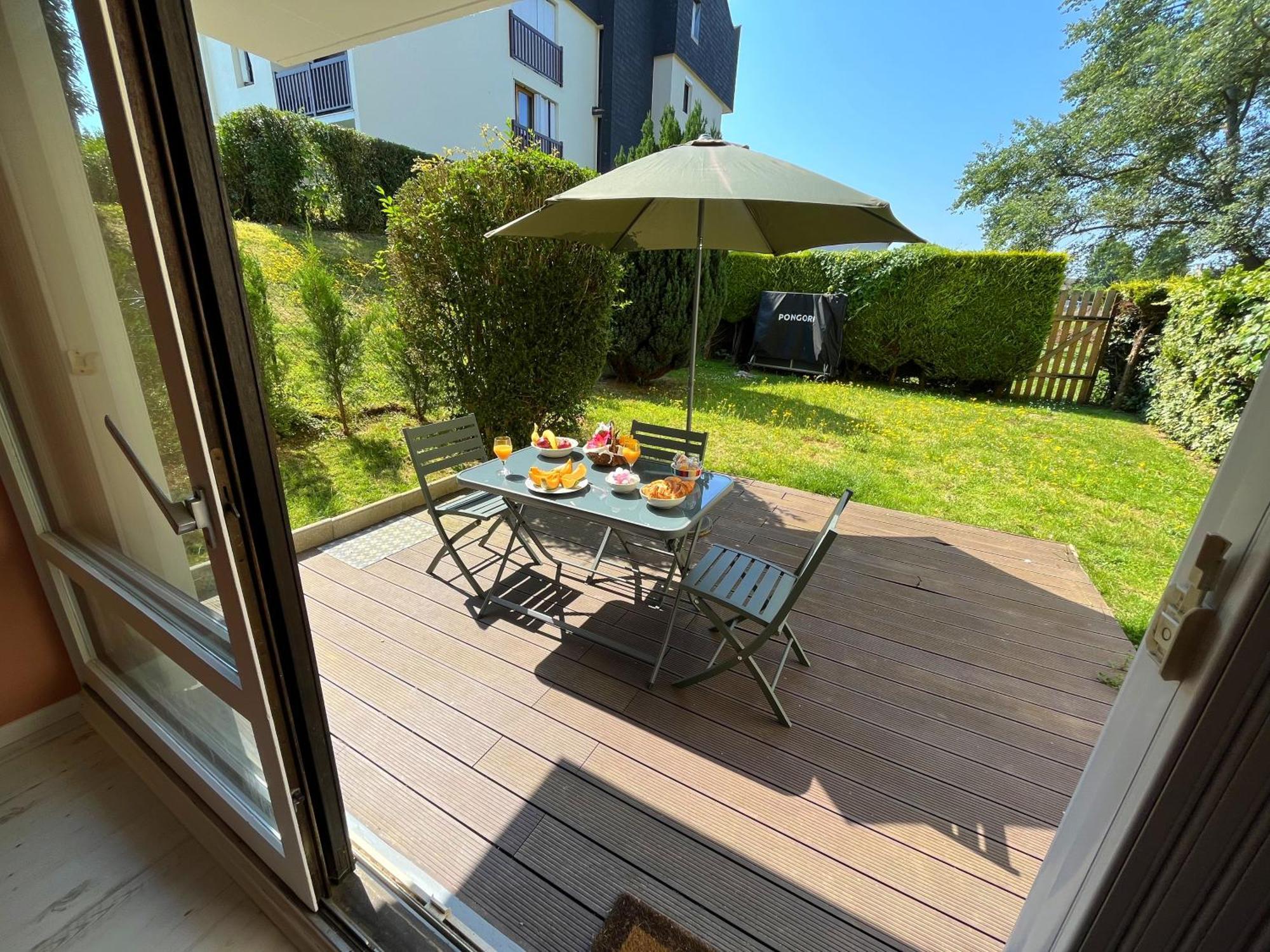Studio Proche Plage - Parking Gratuit Et Prive - Terrasse Et Petit Jardin Cloture Courseulles-sur-Mer Luaran gambar